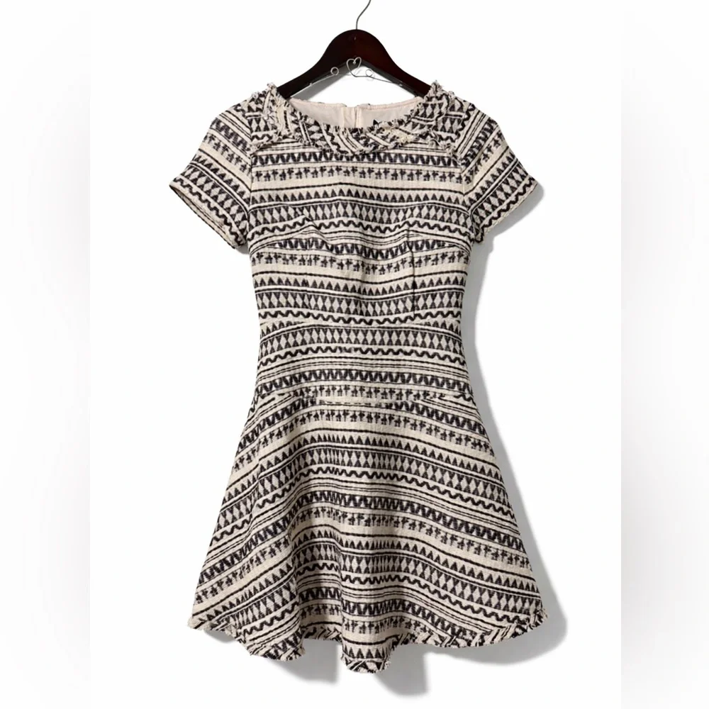 Banana Republic Fit & Flare Dress Cream Black Mini A-Line Women's size 0 NWT